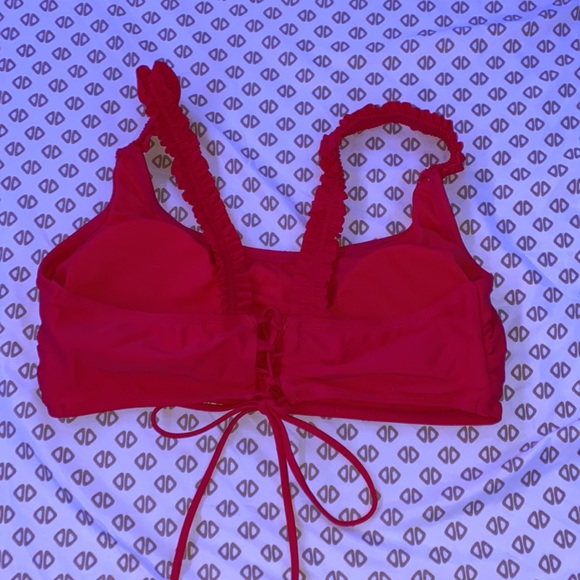 Bikini - Picture 2 of 4